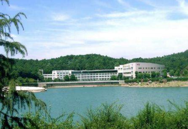 同升湖通程山莊拓展訓練基地